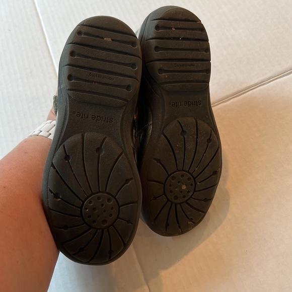 Stride Rite - Picture 5 of 8
